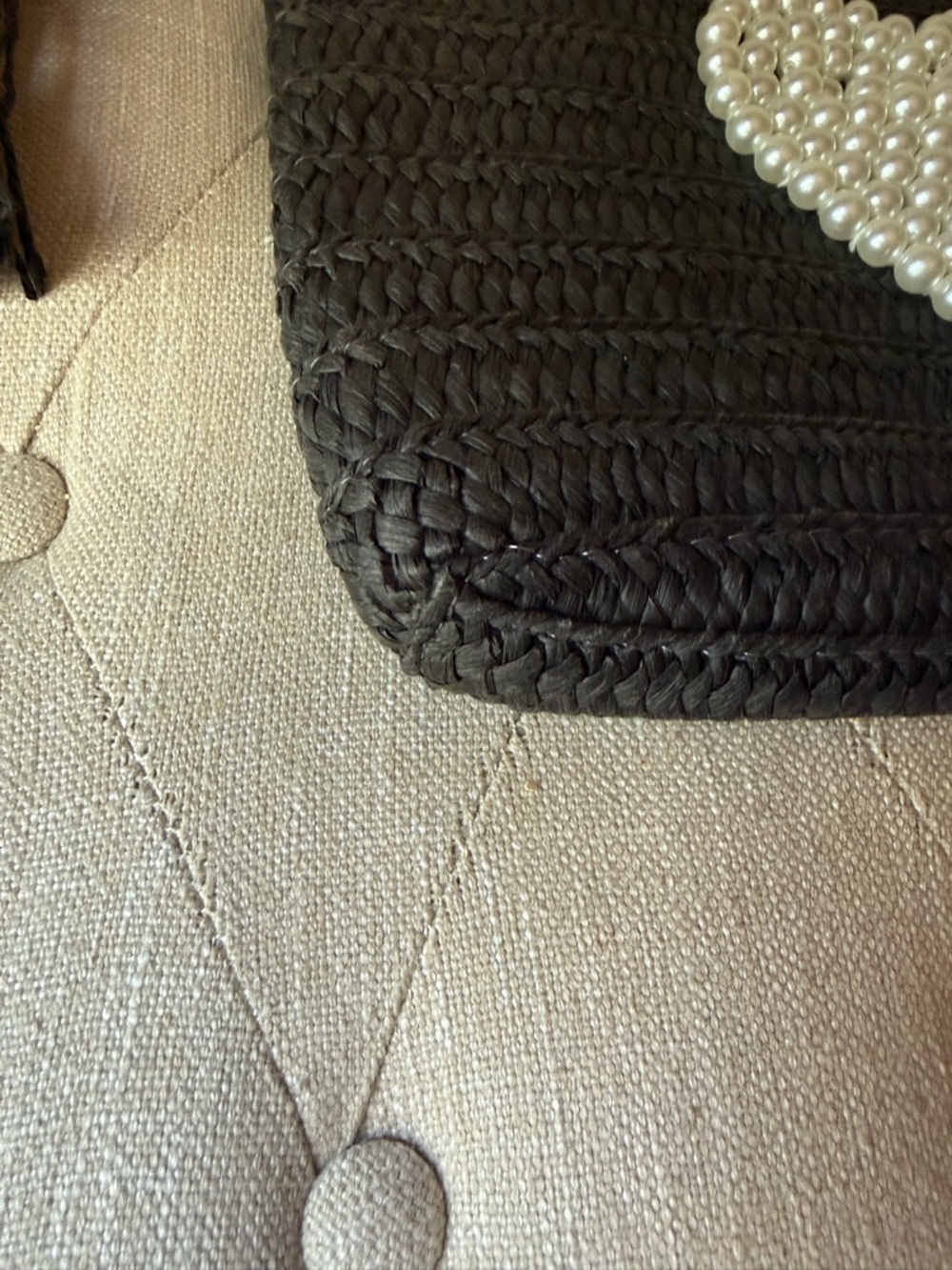 btb Los Angeles Black Woven Straw Pearl Heart Clutch Bag - Picture 5 of 7